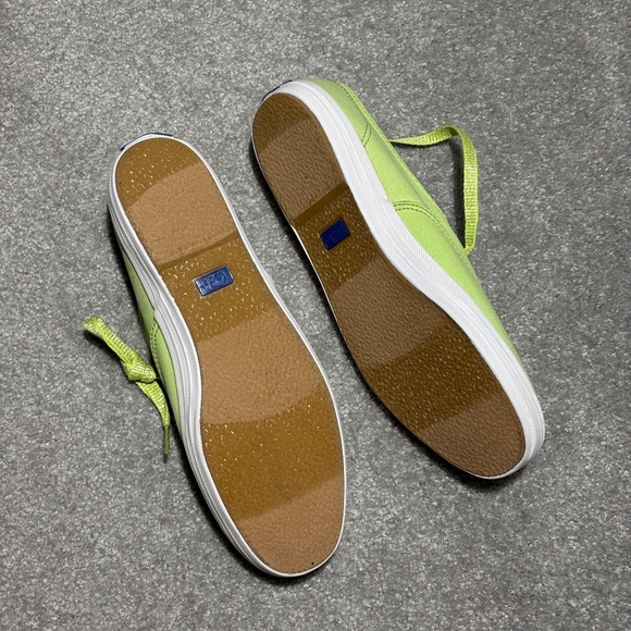 BNWOT lime green Keds with sparkly laces size 7.5 - Picture 2 of 4